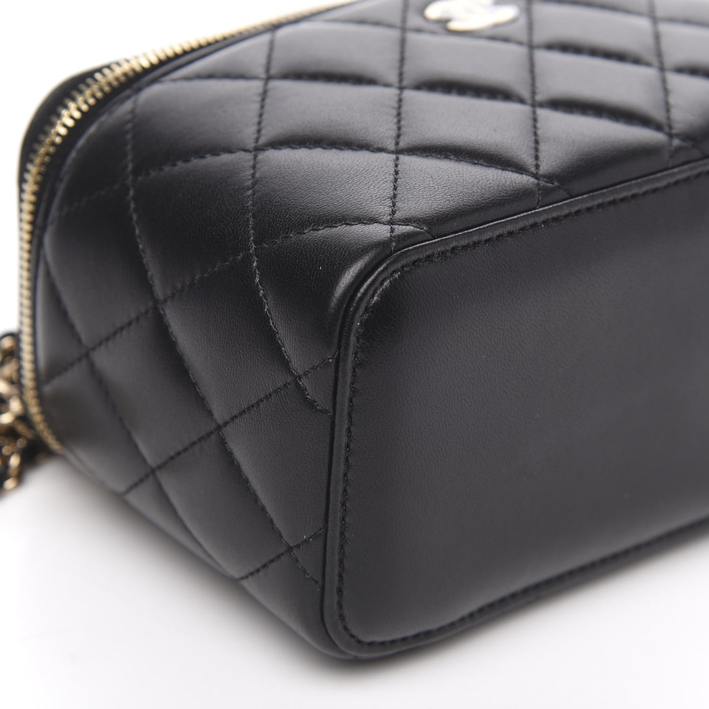 Lambskin Quilted Small Vanity Case With Chain Black