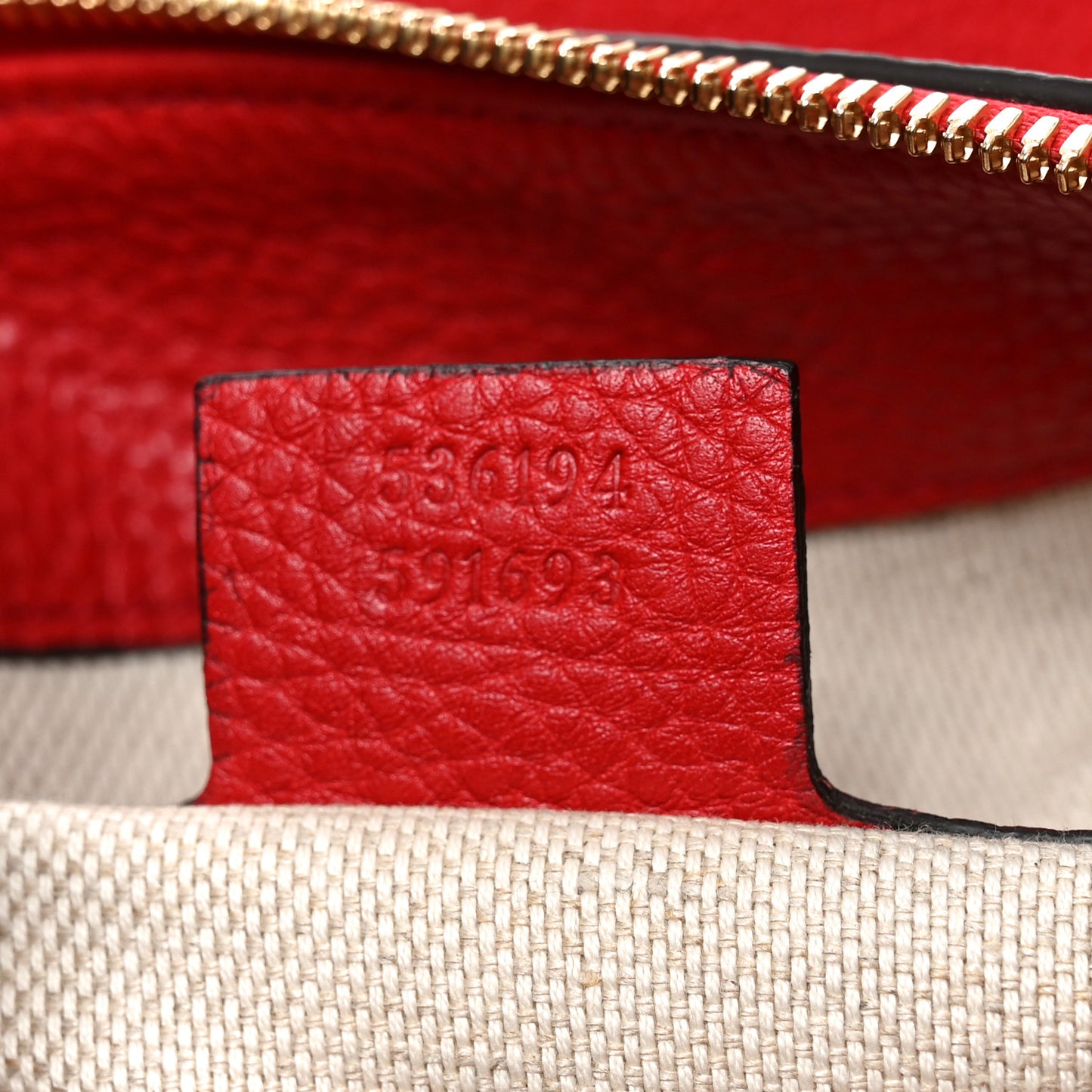 Pebbled Calfskin Large Soho Hobo Tabasco Red