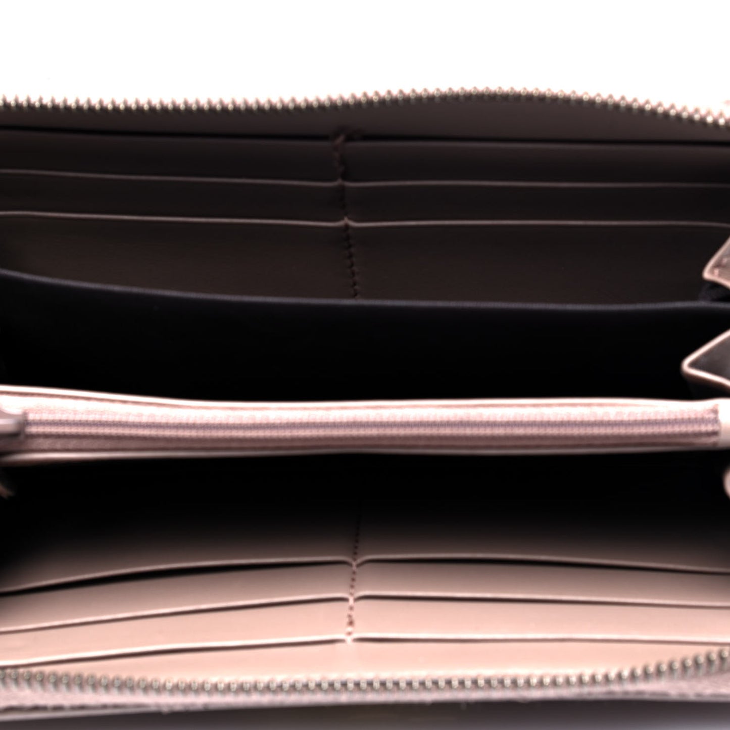 Calfskin Matelasse GG Marmont Zip Around Wallet Porcelain Rose