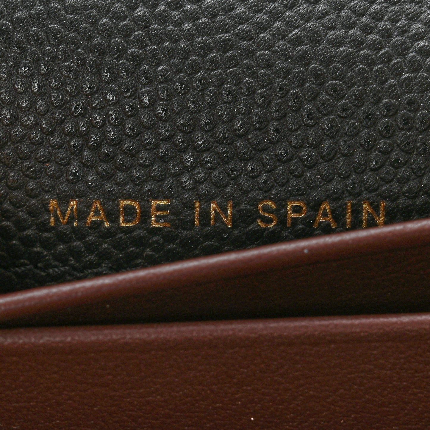 Caviar Quilted Medium Gusset Flap Wallet Black