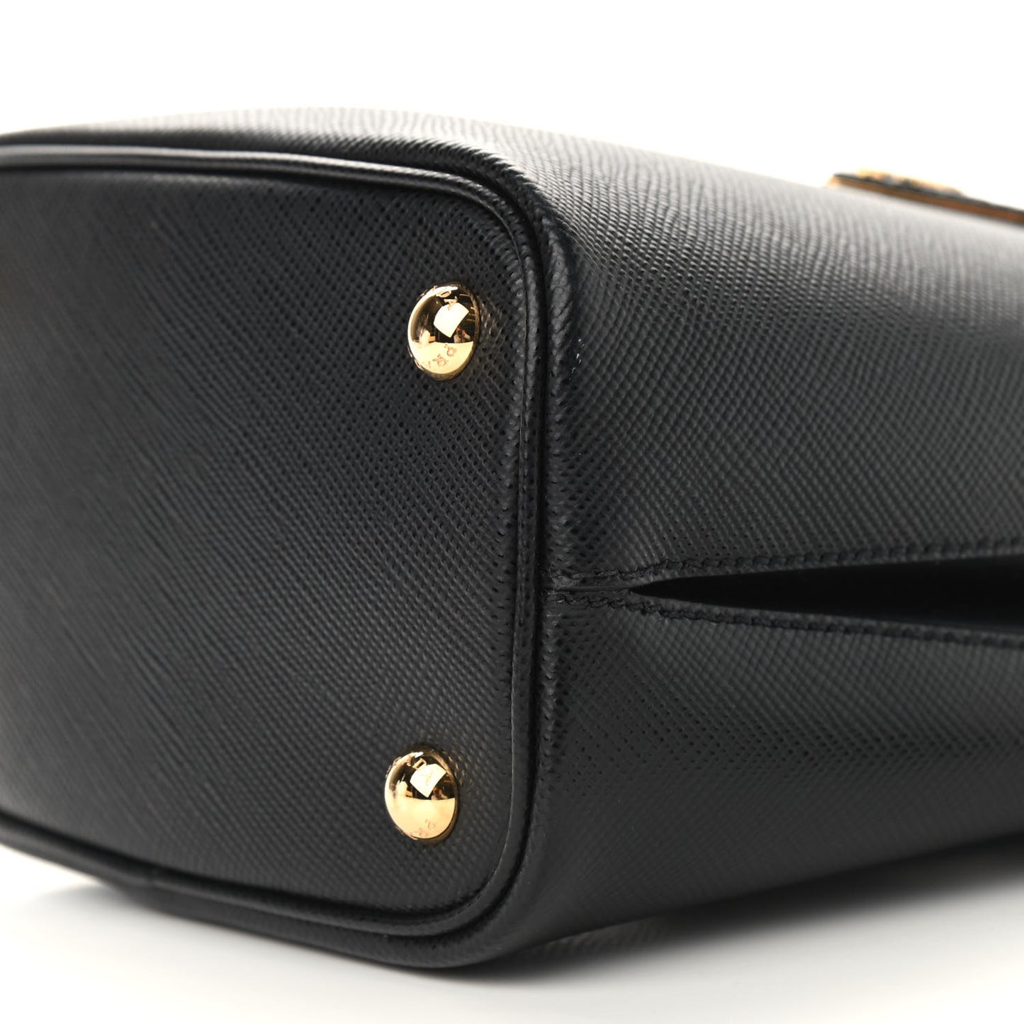 Saffiano Cuir Small Panier Bucket Bag Black Fuoco
