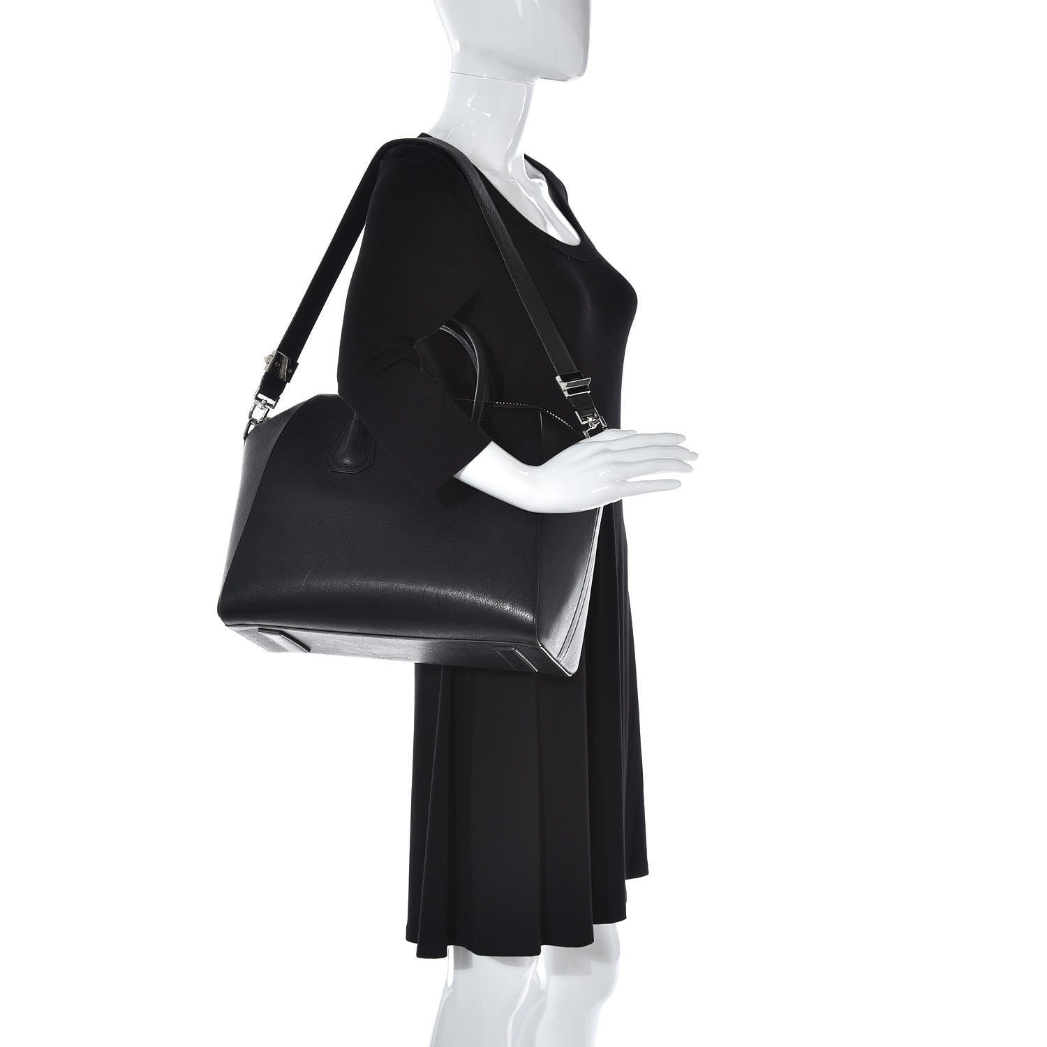 Givenchy Sugar Goatskin Medium Antigona Black 2 of 8