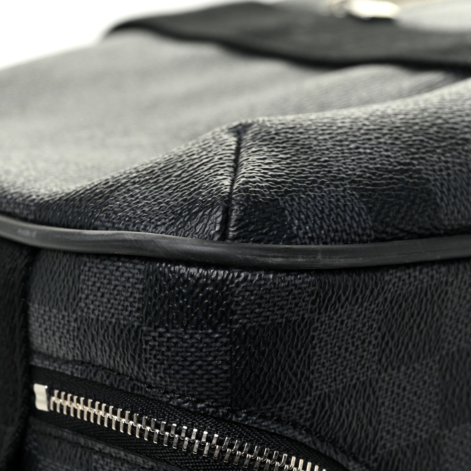 Louis Vuitton Damier Graphite Neo Eole 65 12 of 21