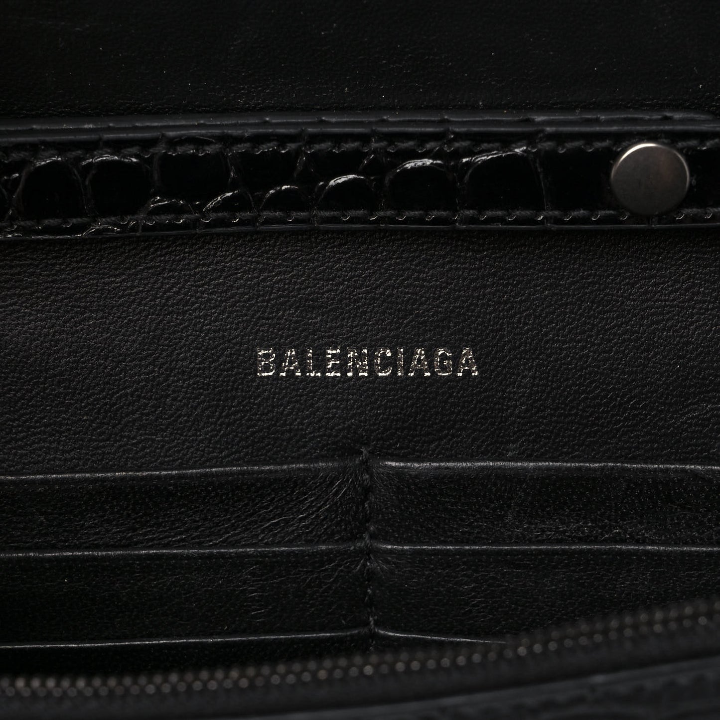 Shiny Calfskin Monochrome Crocodile Embossed Hourglass Chain Bag Black
