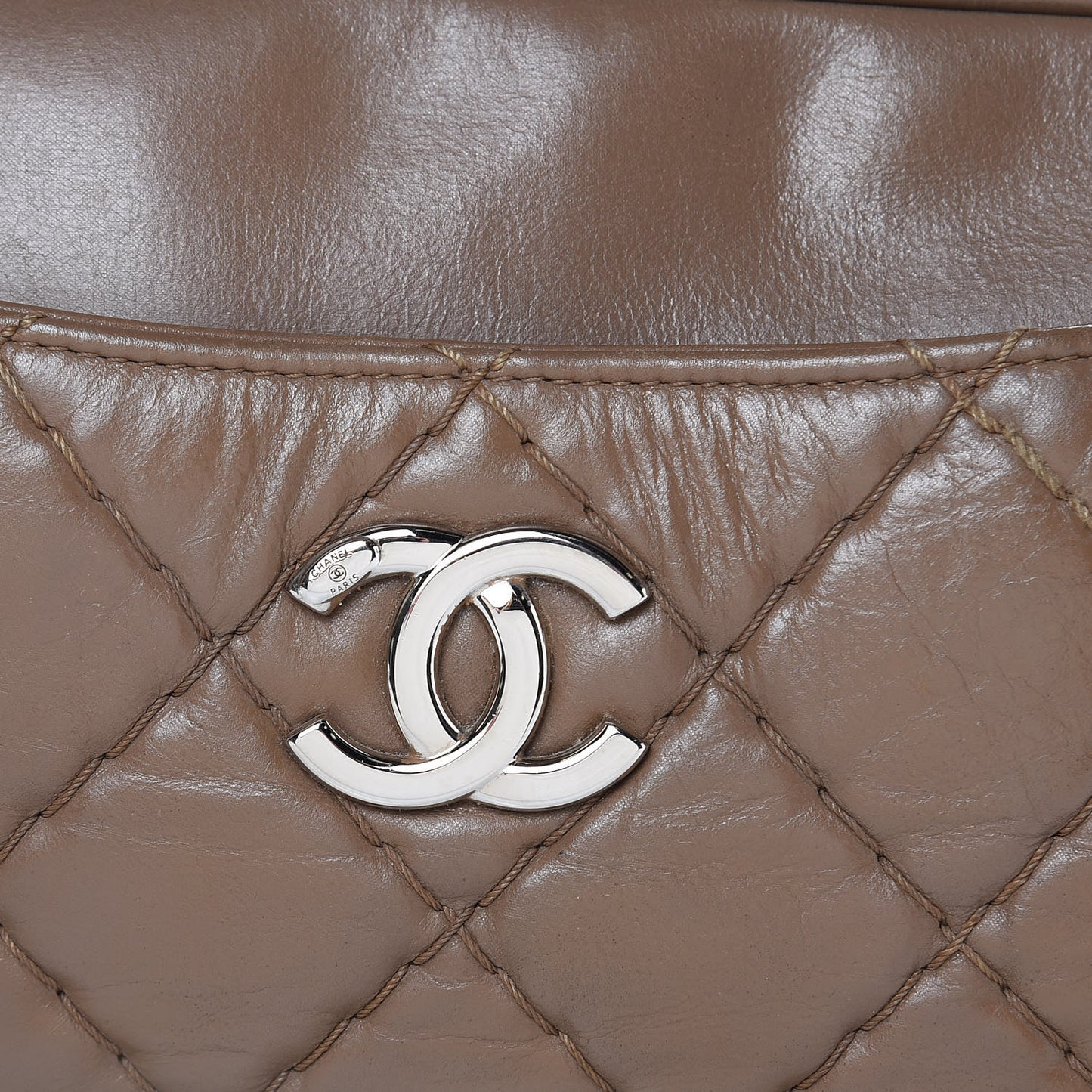 Iridescent Calfskin Quilted Relax CC Camera Case Brown