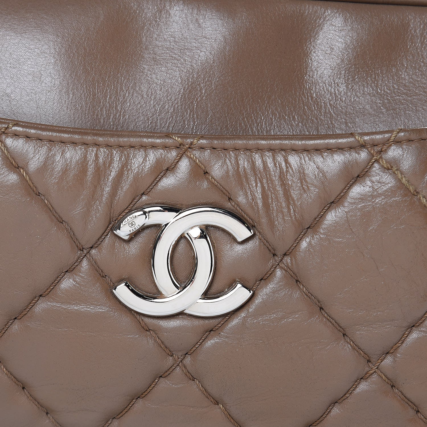 Chanel Iridescent Calfskin Quilted Relax CC Camera Case Brown 17 of 18