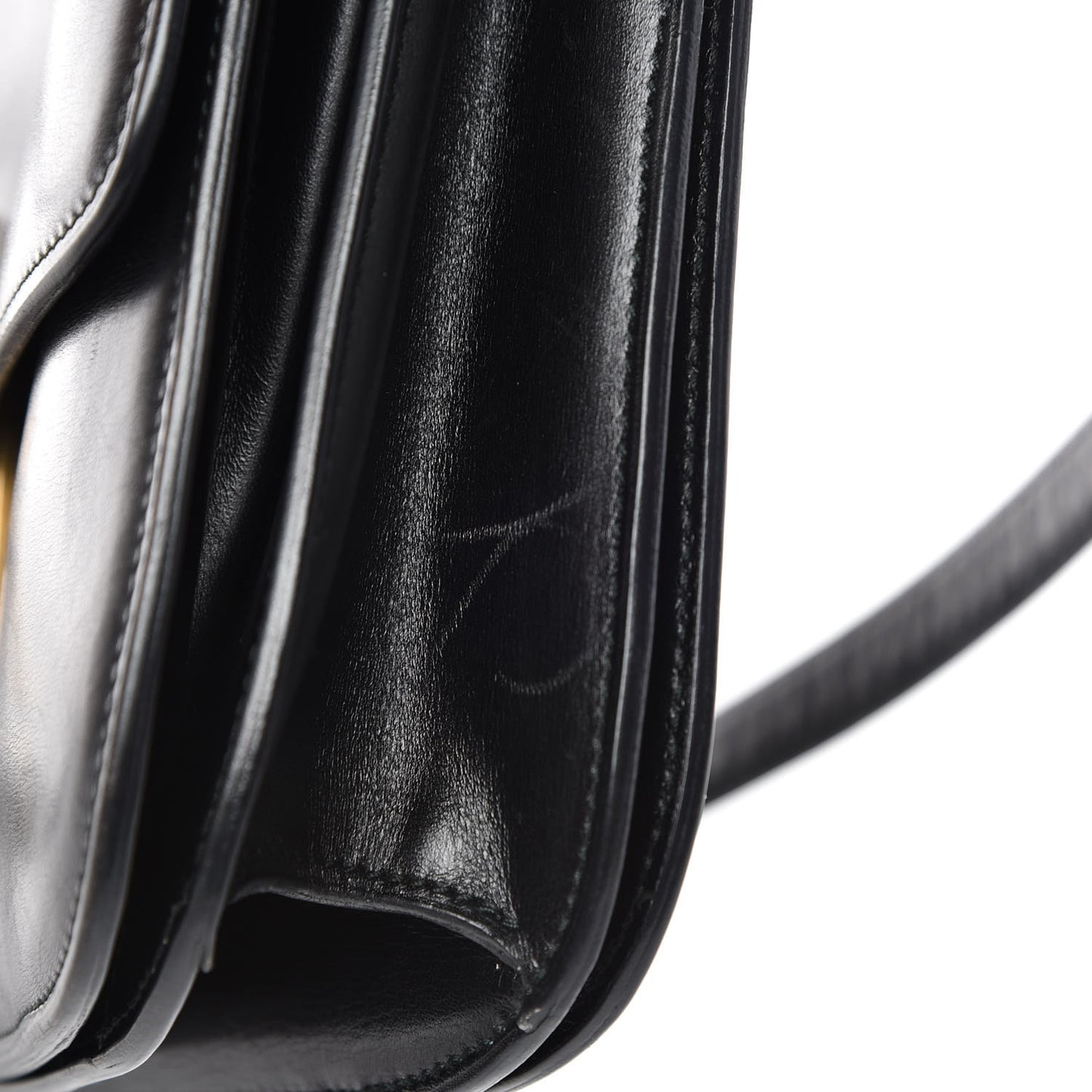 Box Calfskin Medium Classic Box Flap Bag Black
