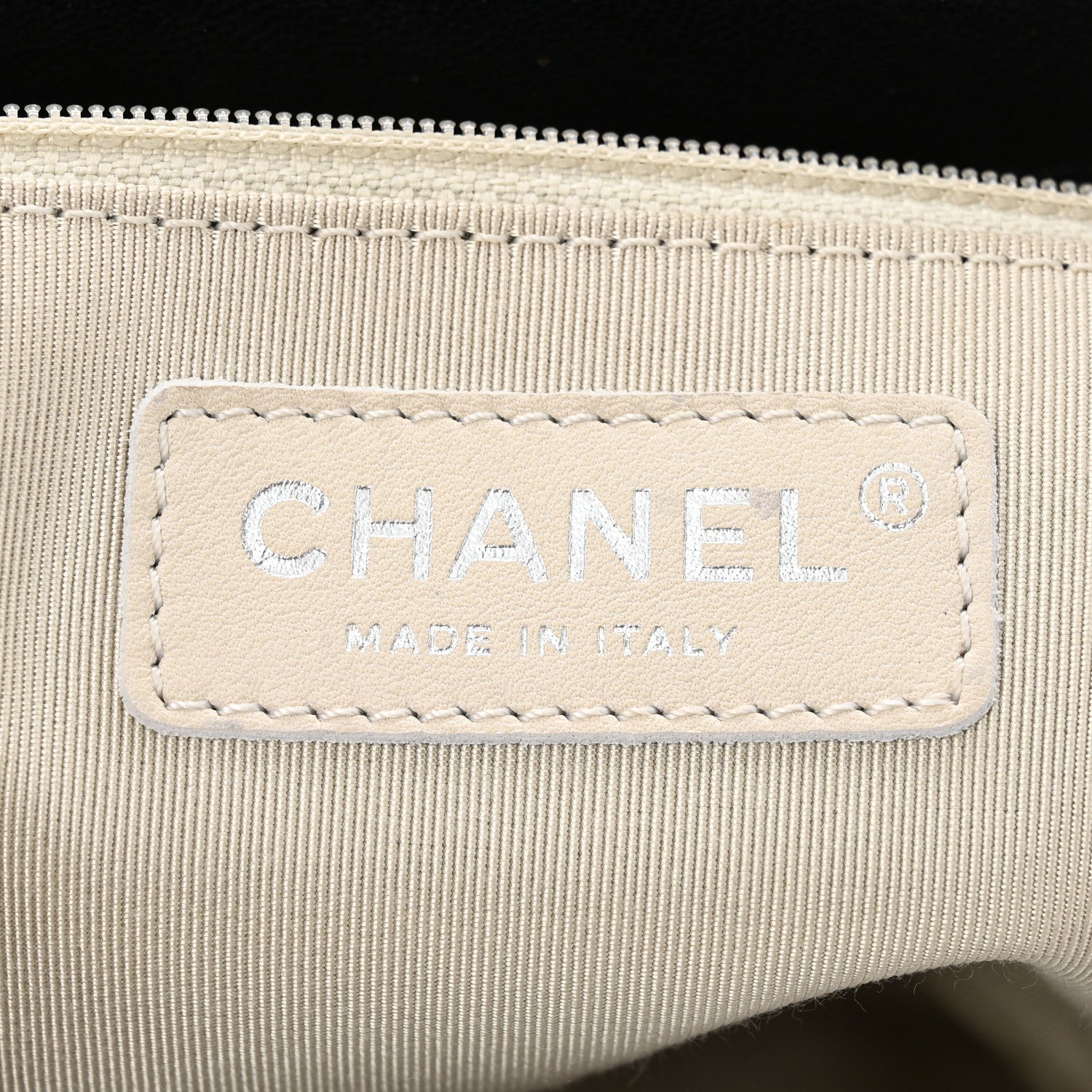 Chanel Washed Lambskin Quilted Medium Chain Around Messenger Black 6 of 11