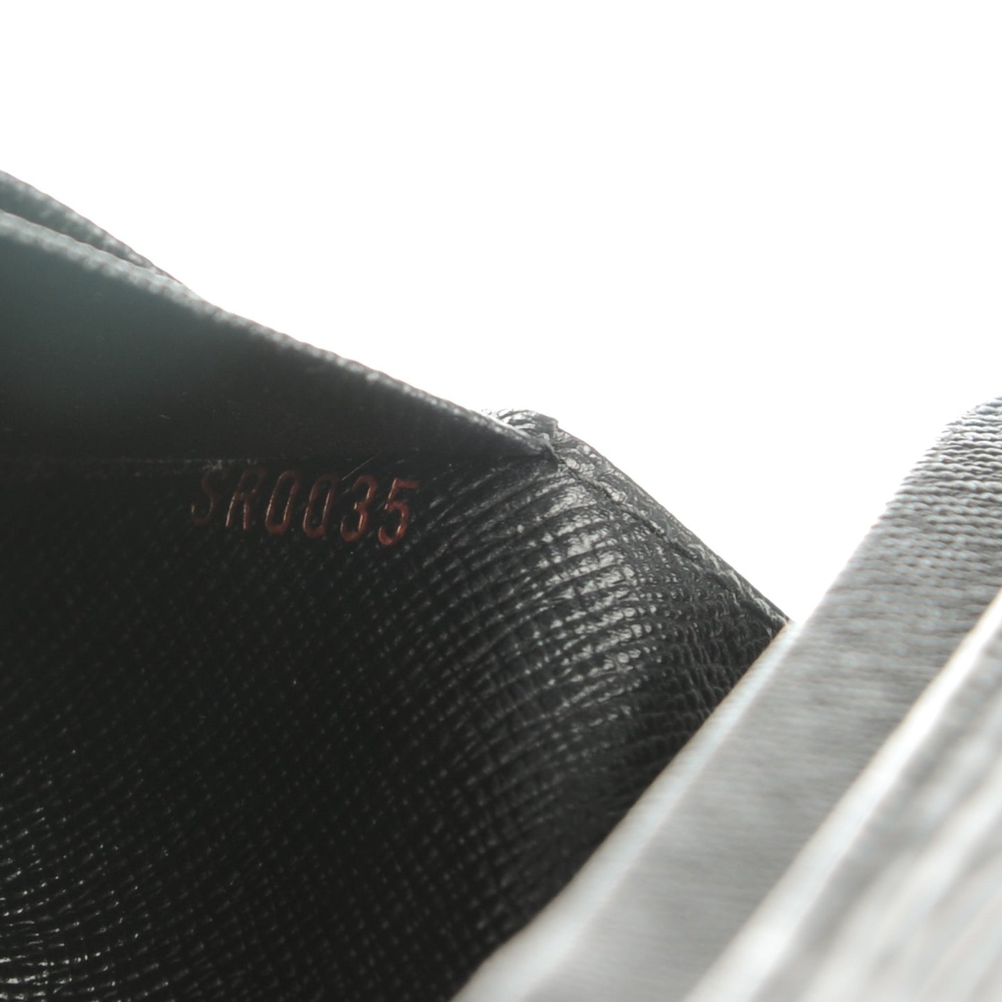 Epi Porte-Monnaie Billets Tresor Wallet Black