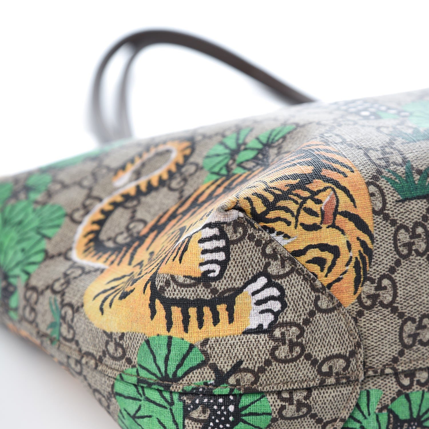 Gucci GG Supreme Monogram Bengal Medium Shopping Tote Beige Yard 12 of 23