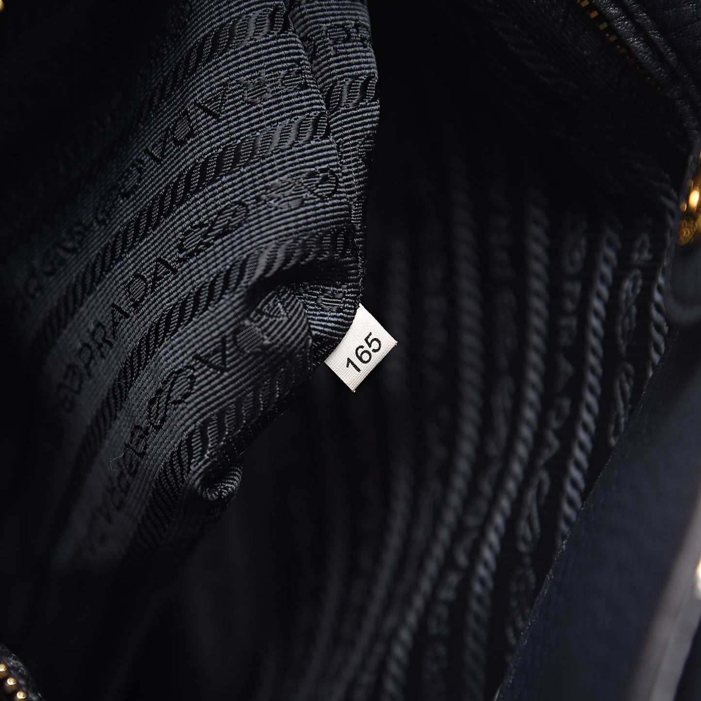 Vitello Daino Side Zip Tote Baltico