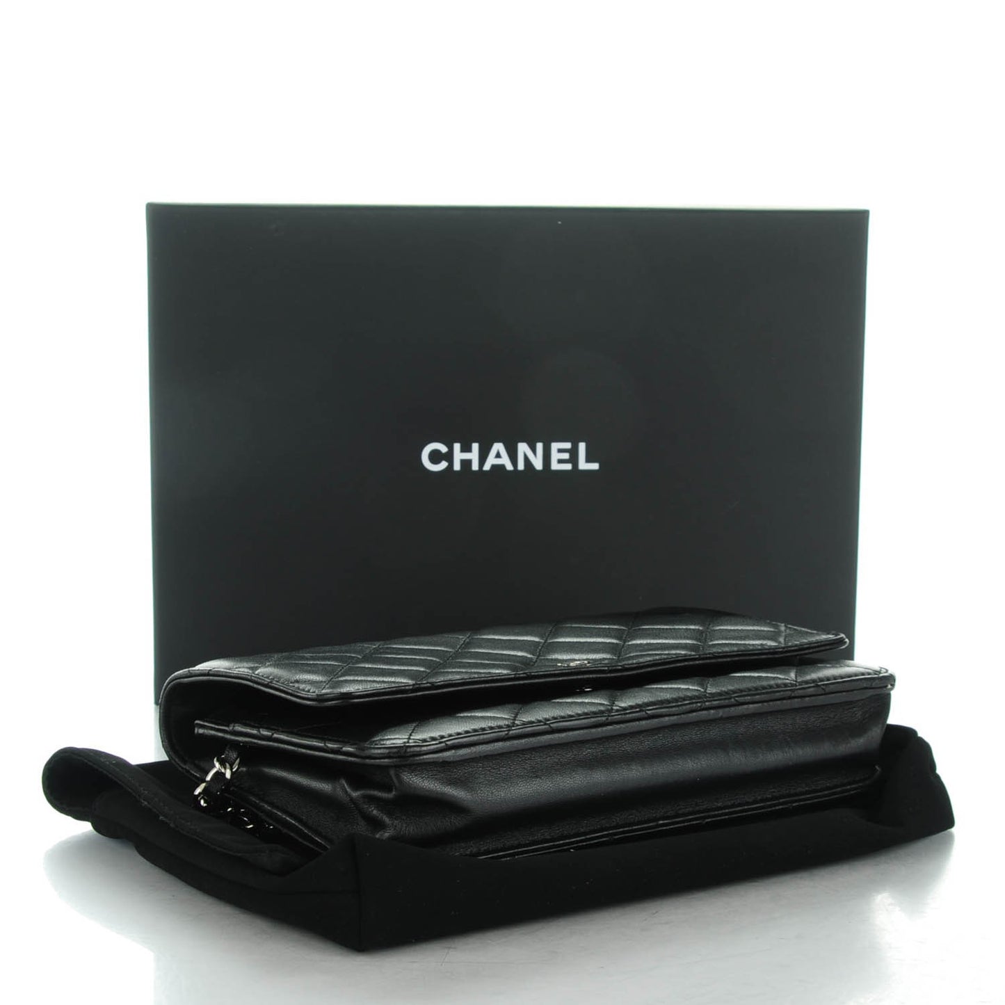 Lambskin Quilted Wallet On Chain WOC Black