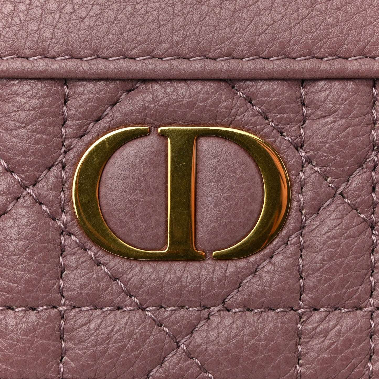 Calfskin Cannage Caro Zipped Pouch With Chain Peony Pink