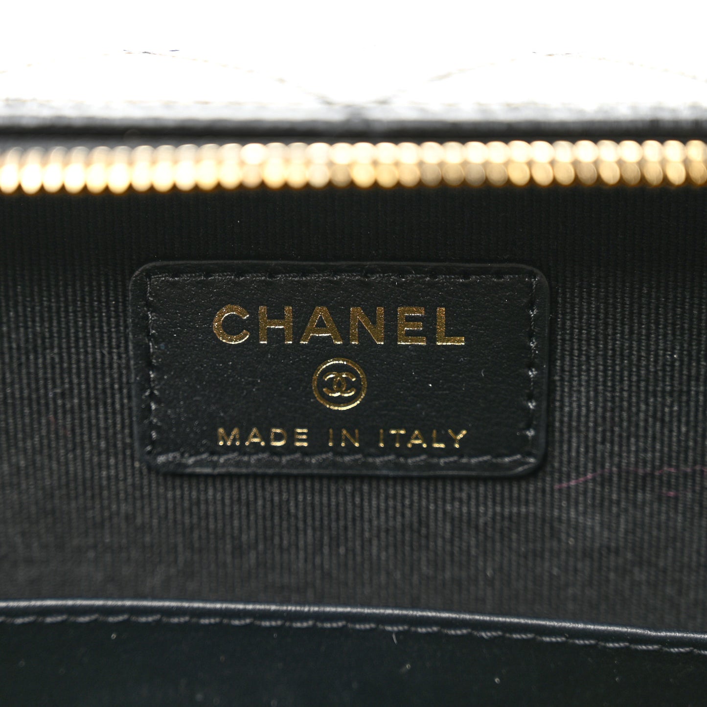 Caviar Quilted Top Handle Vanity With Chain Black