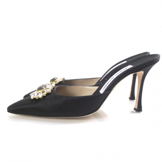 MANOLOBLAHNIKSatinJeweledPumps40Black