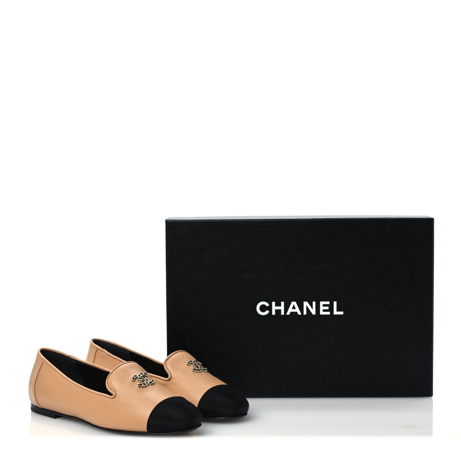 Chanel Lambskin Grosgrain Cap Toe CC Moccasin Loafers 35 Beige Black 10 of 10