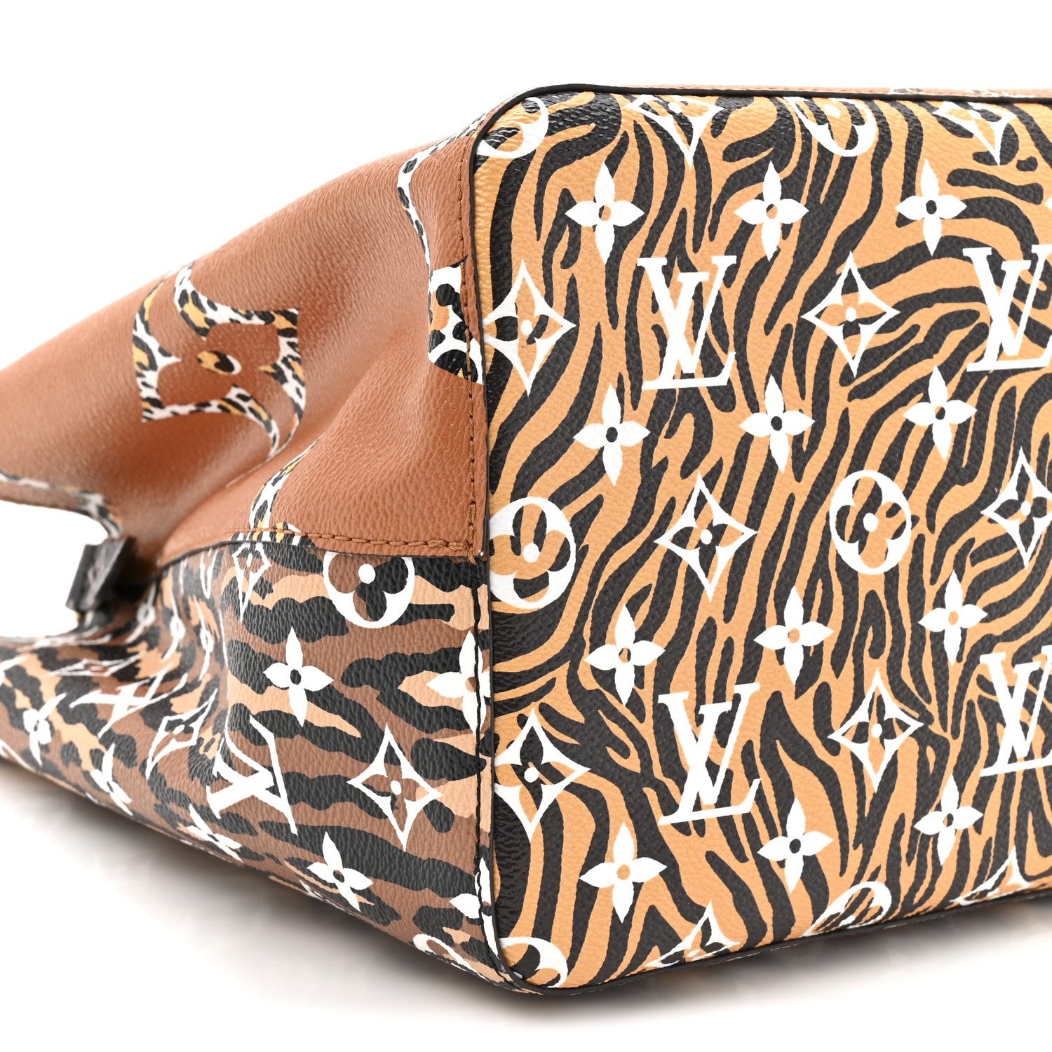 Louis Vuitton Monogram Giant Jungle NéoNoé Caramel 9 of 9