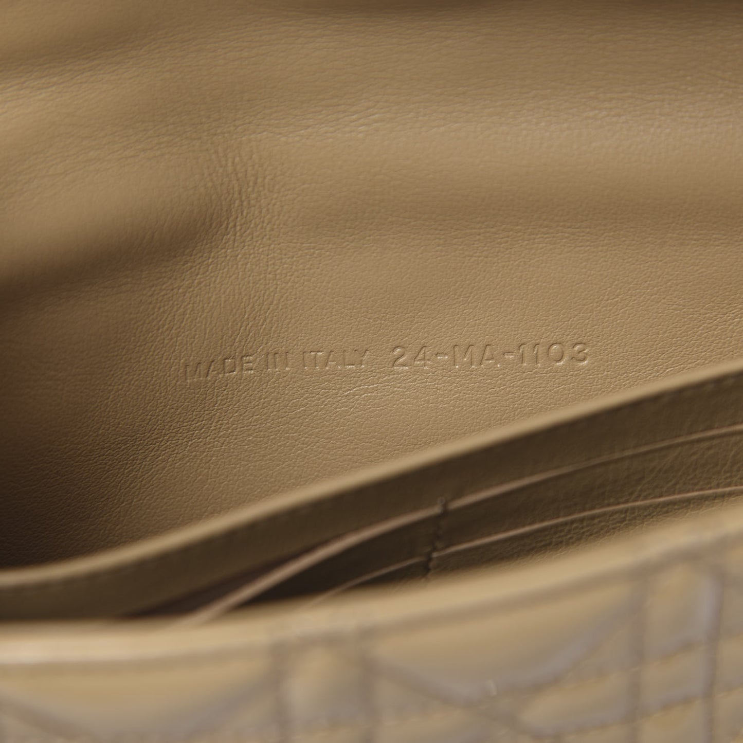 Patent Cannage New Lock Pouch Beige
