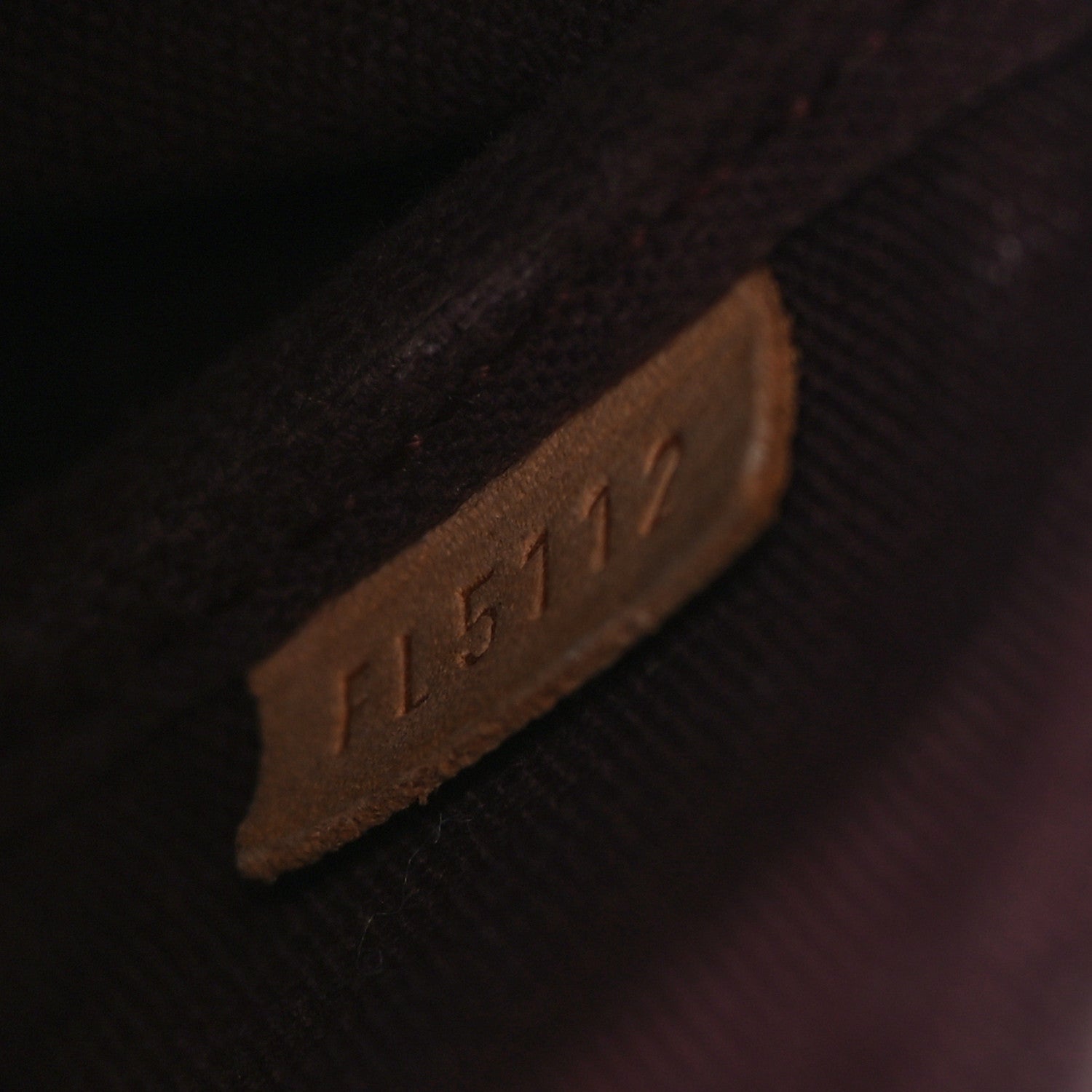 Louis Vuitton Monogram Favorite MM 7 of 10