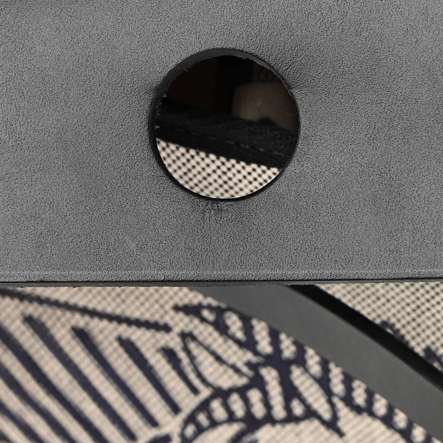 Hermes Vache Hunter Toile H Pegase Pop Herbag Zip Retourne 31 PM Bleu Indigo Ecru Black 12 of 13