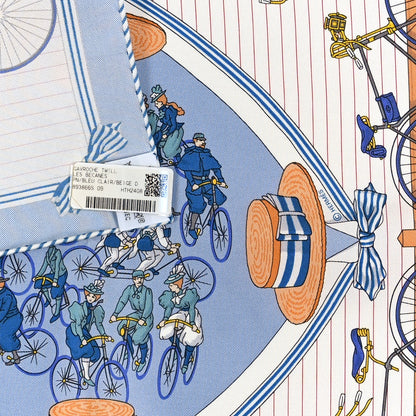 Hermes Silk Vintage Les Becanes Scarf 70 Bleu Clair Beige Dore 3 of 3