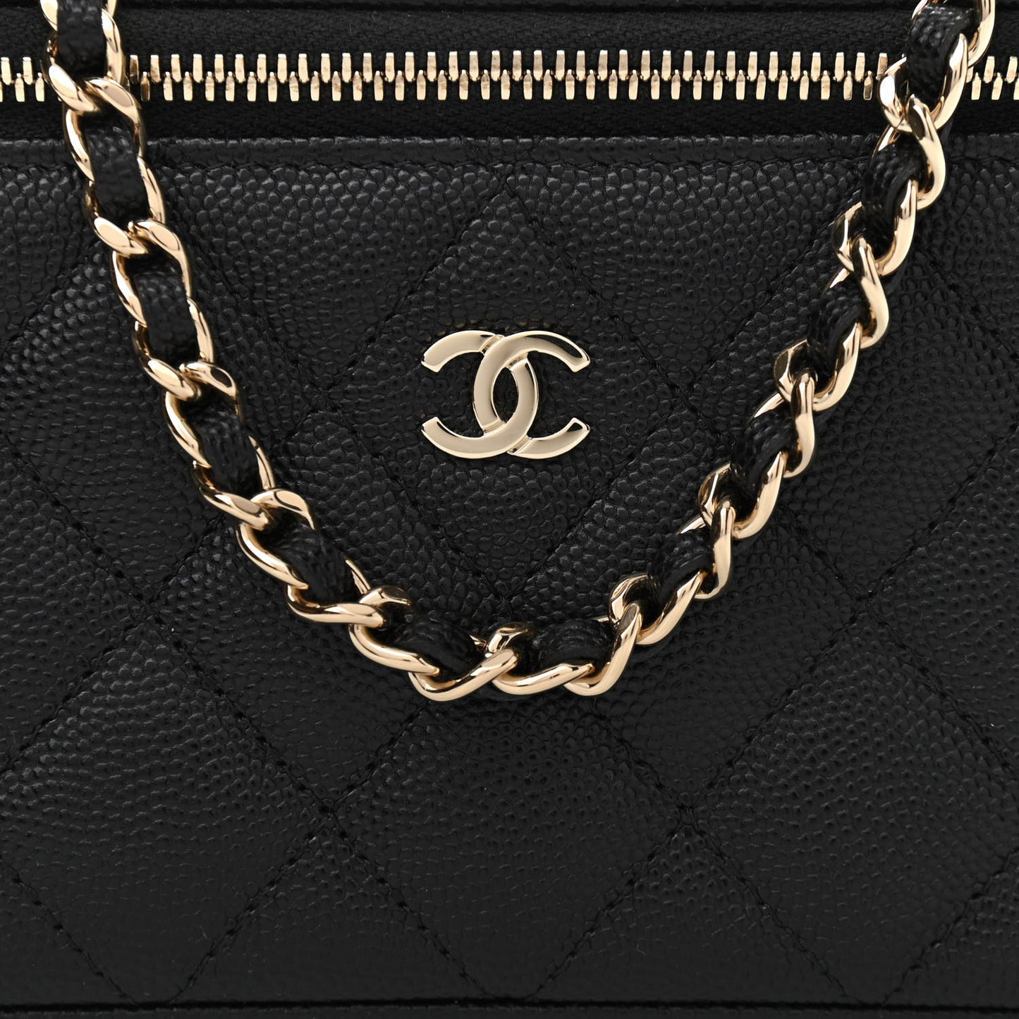 Caviar Quilted Small Vanity Case With Chain Black