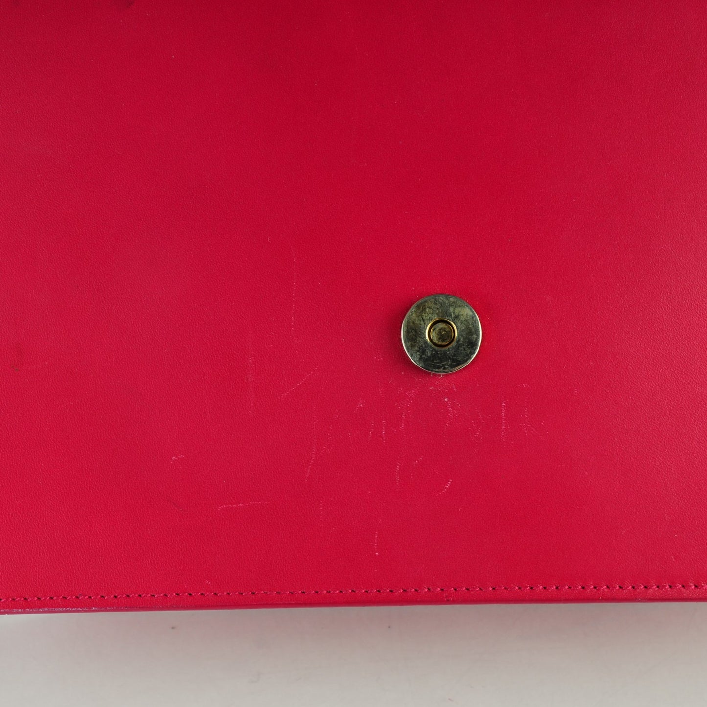 Calfskin Medium Classic Betty Fuchsia