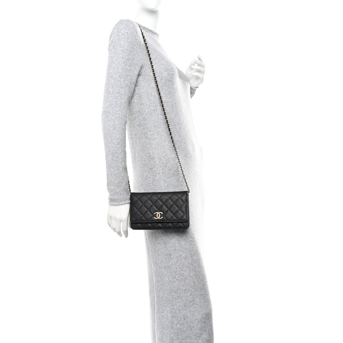 Caviar Quilted Striated CC Wallet On Chain WOC Black