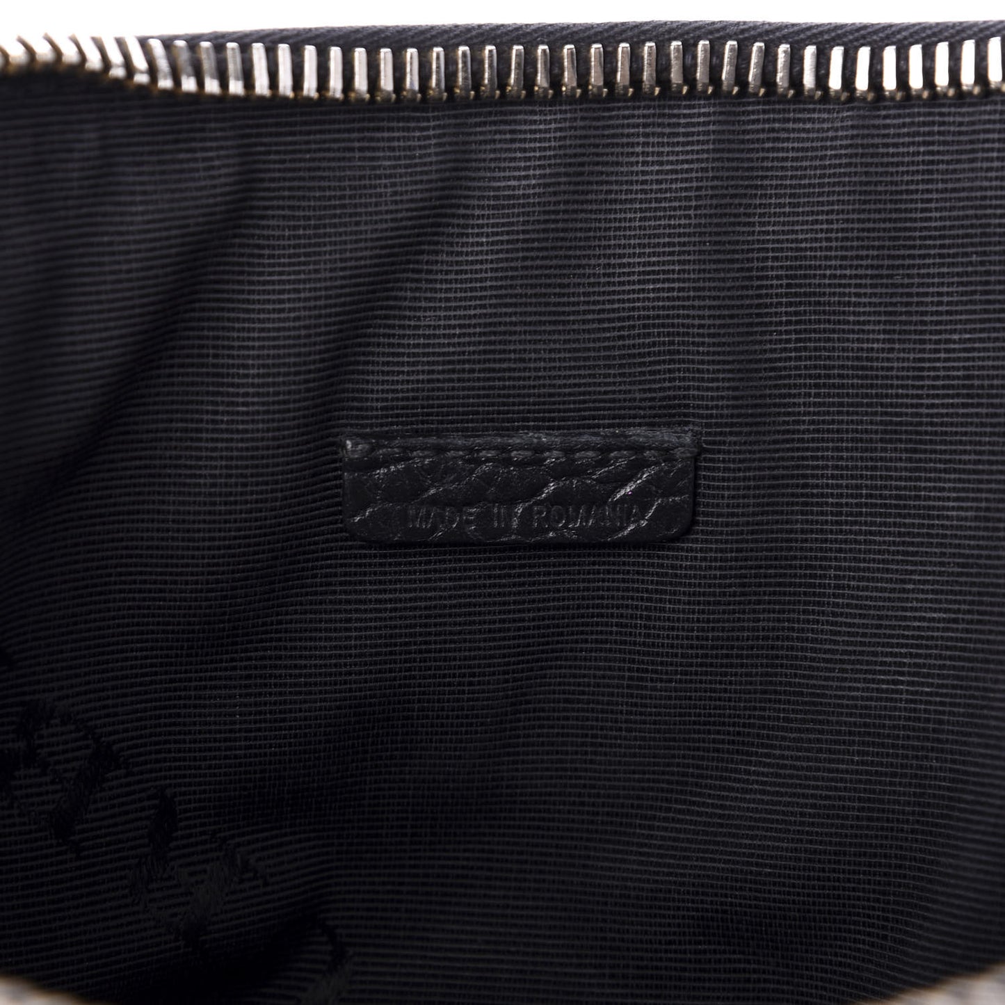 Heritage Grain Small Harrogate Crossbody Bag Black