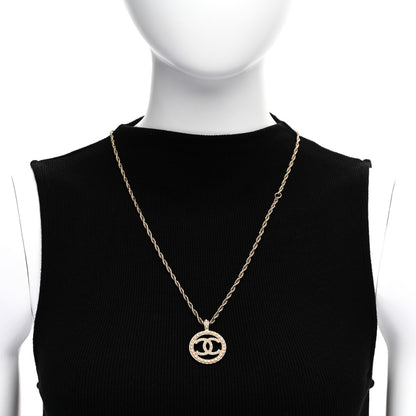 Chanel Pearl CC Round Pendant Necklace Gold 2 of 6