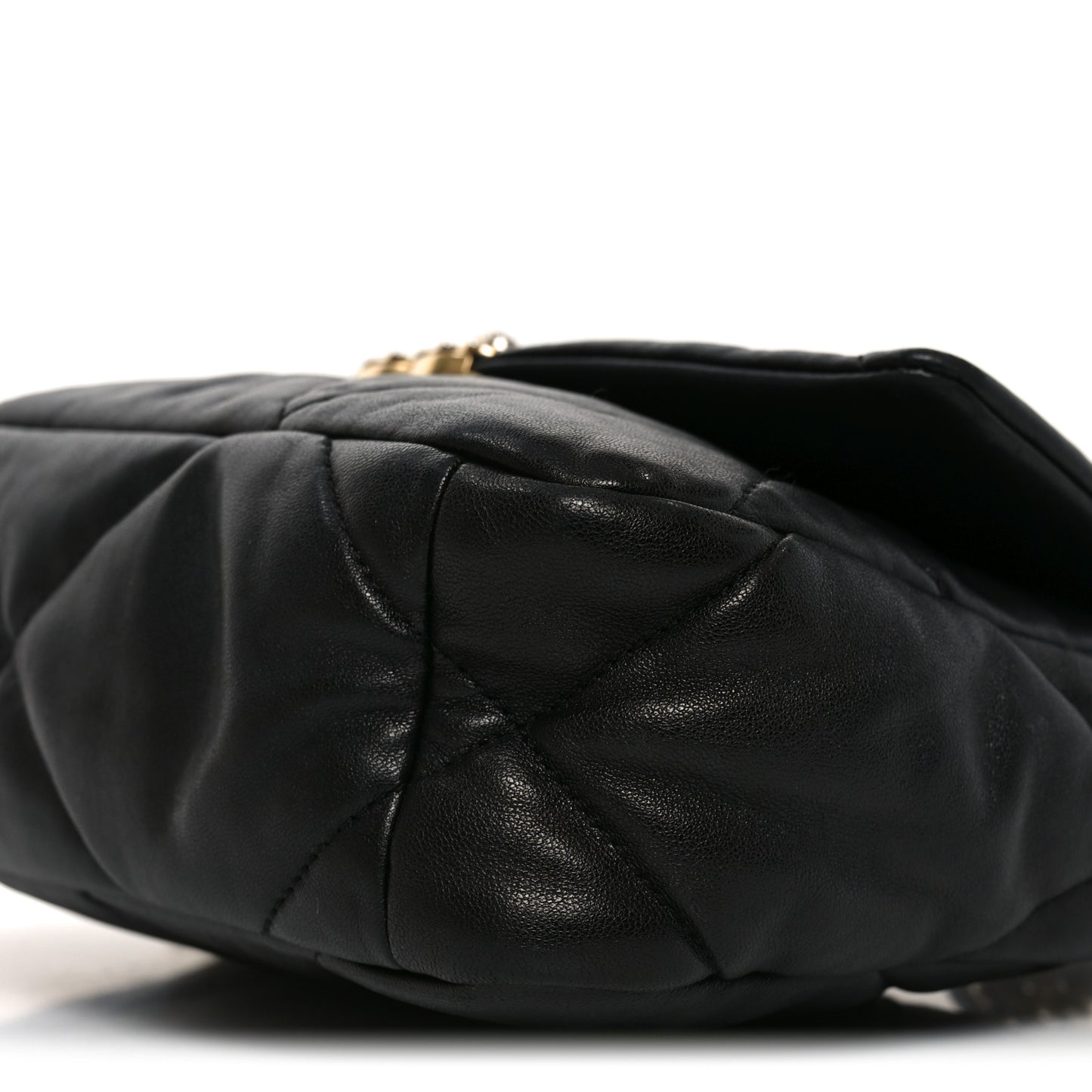 Lambskin Quilted Medium Chanel 19 Flap Black