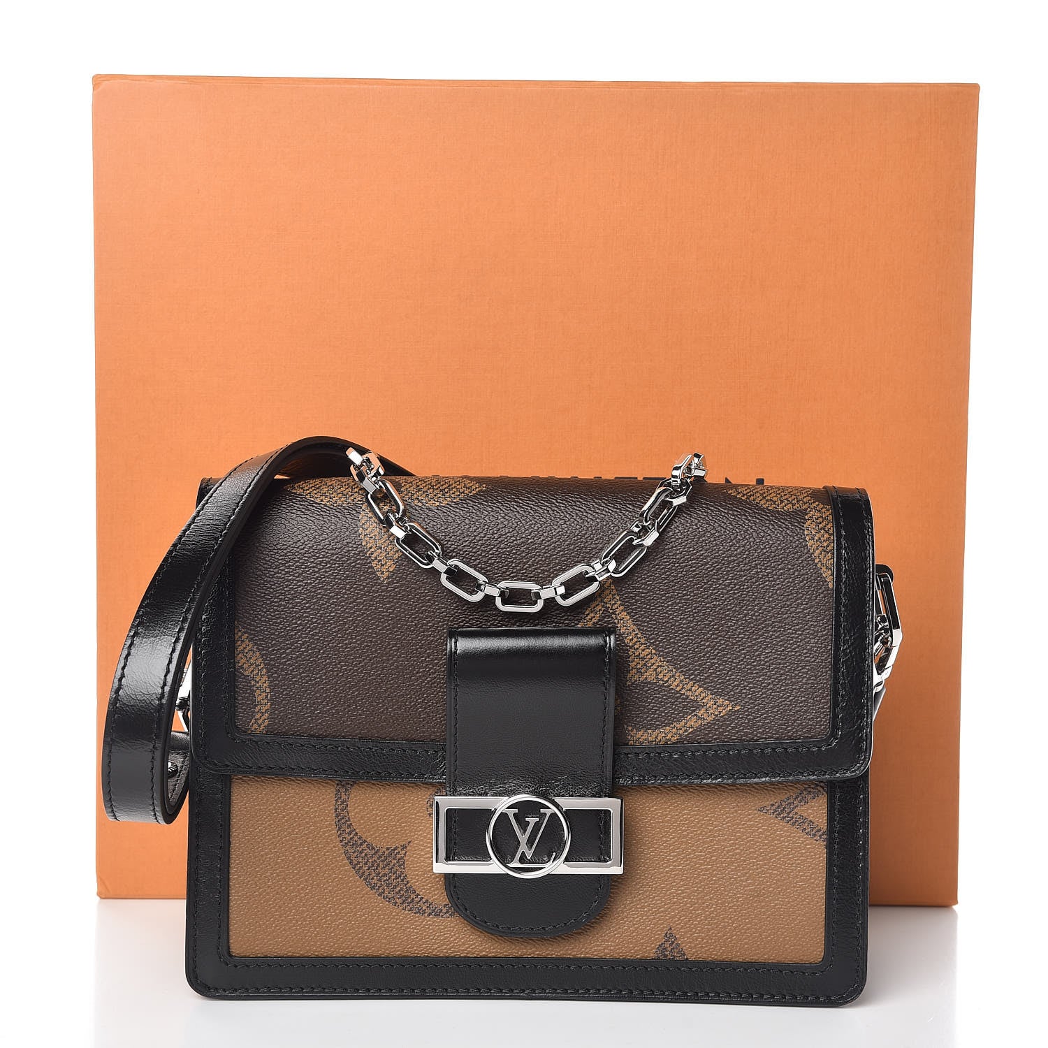 Louis Vuitton Reverse Monogram Giant Dauphine MM 10 of 10