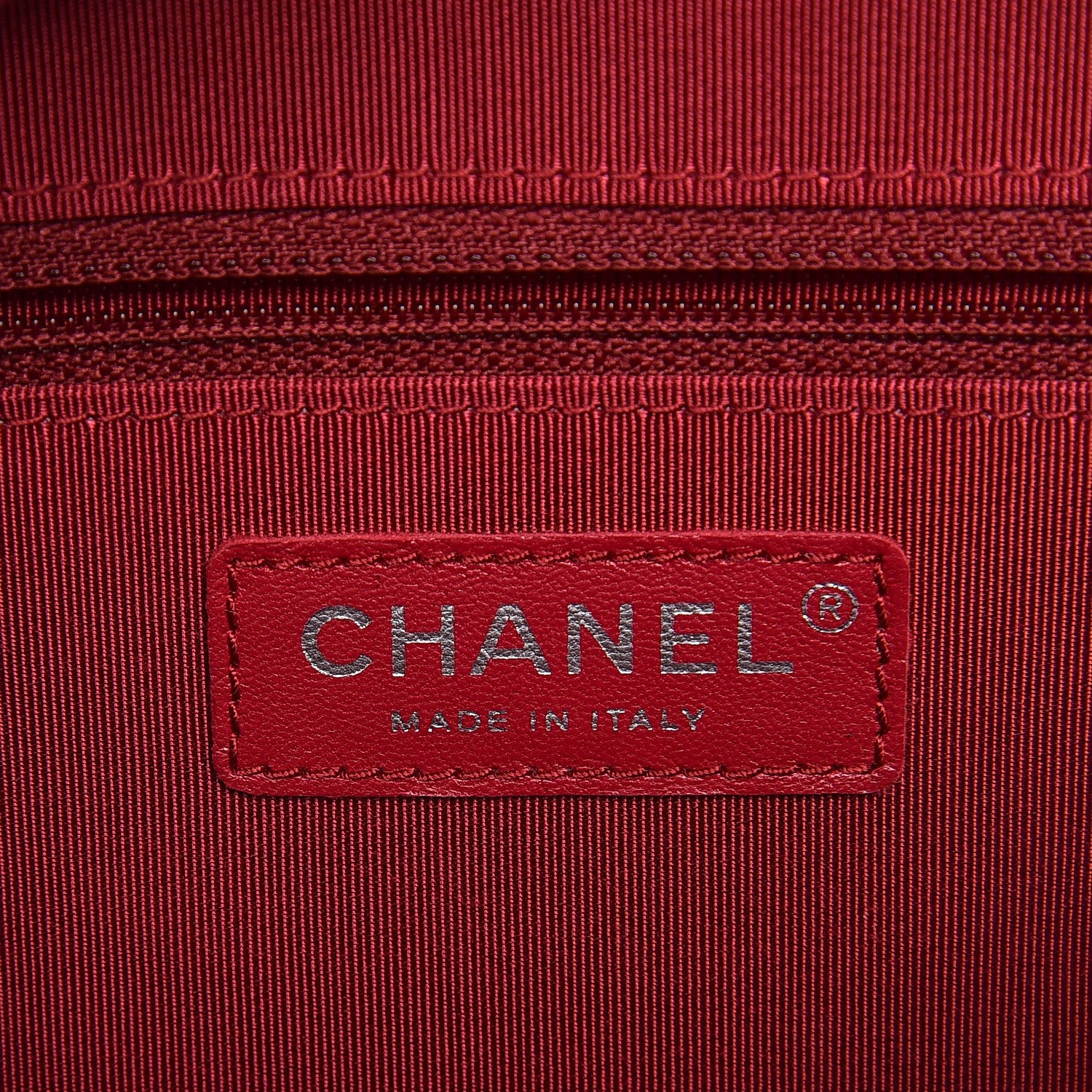 Chanel Iridescent Lambskin Calfskin Quilted Medium Gabrielle Hobo Light Purple 6 of 9