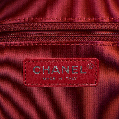 Chanel Iridescent Lambskin Calfskin Quilted Medium Gabrielle Hobo Light Purple 6 of 9