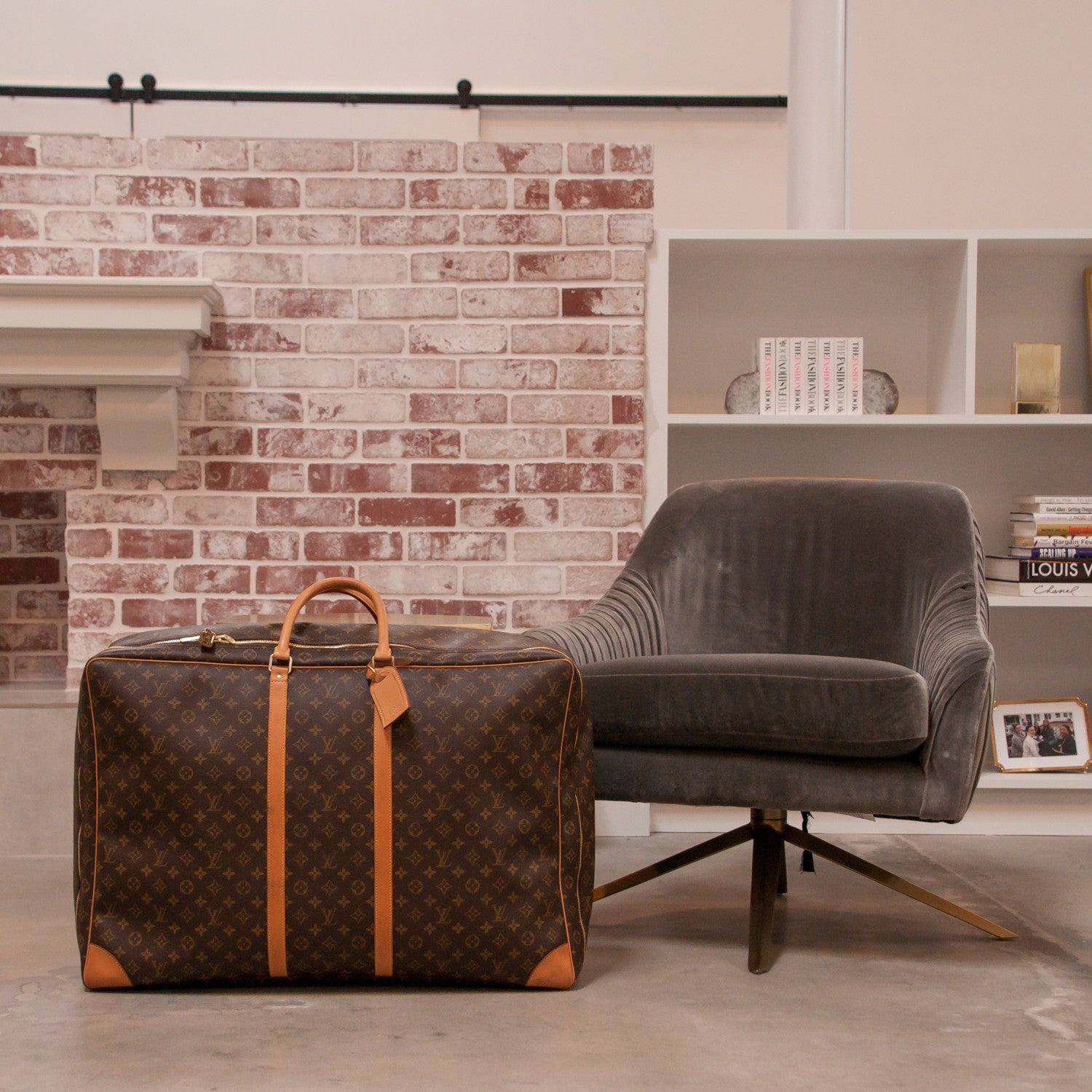 Louis Vuitton Monogram Sirius 70 2 of 10