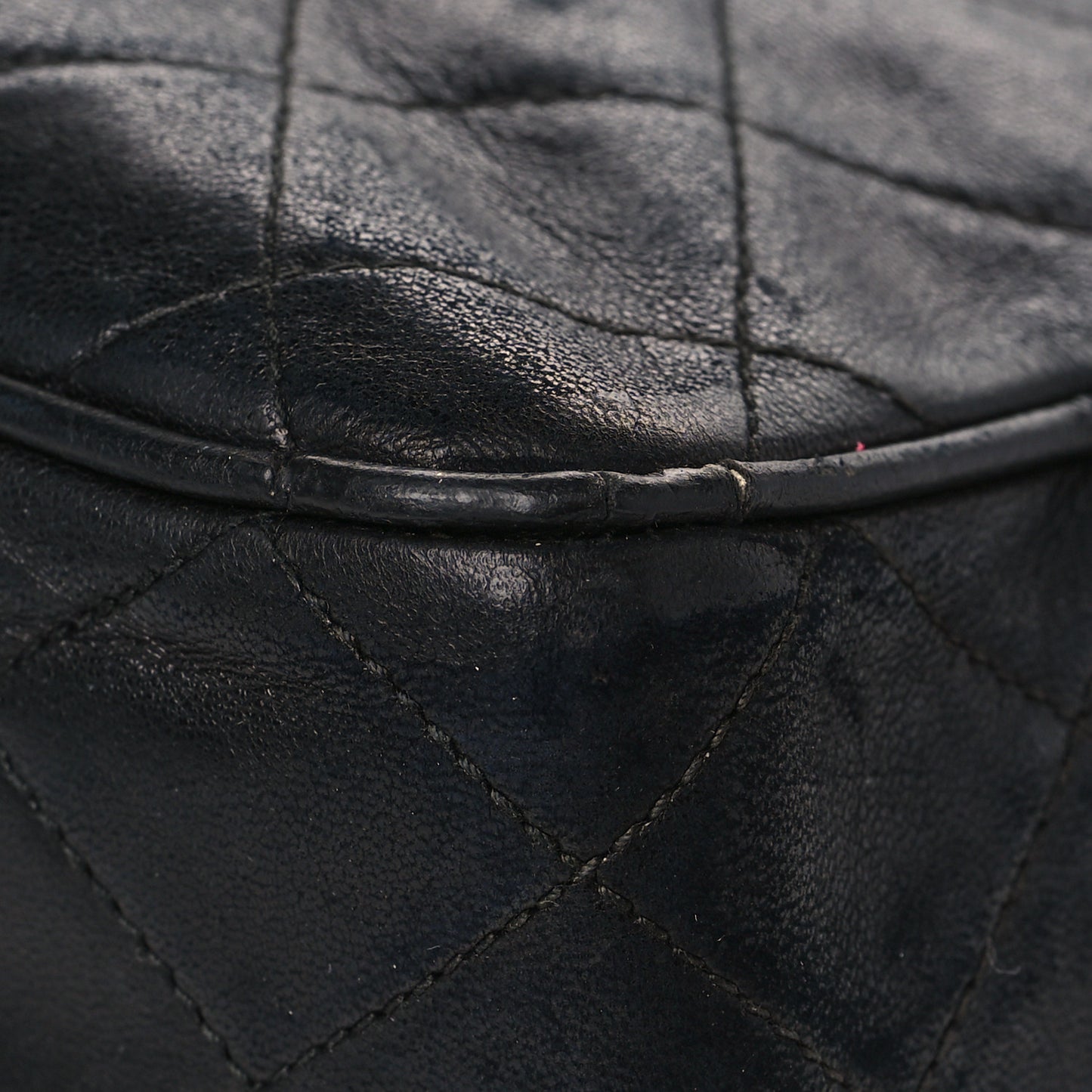 Lambskin Quilted CC Tassel Camera Case Black