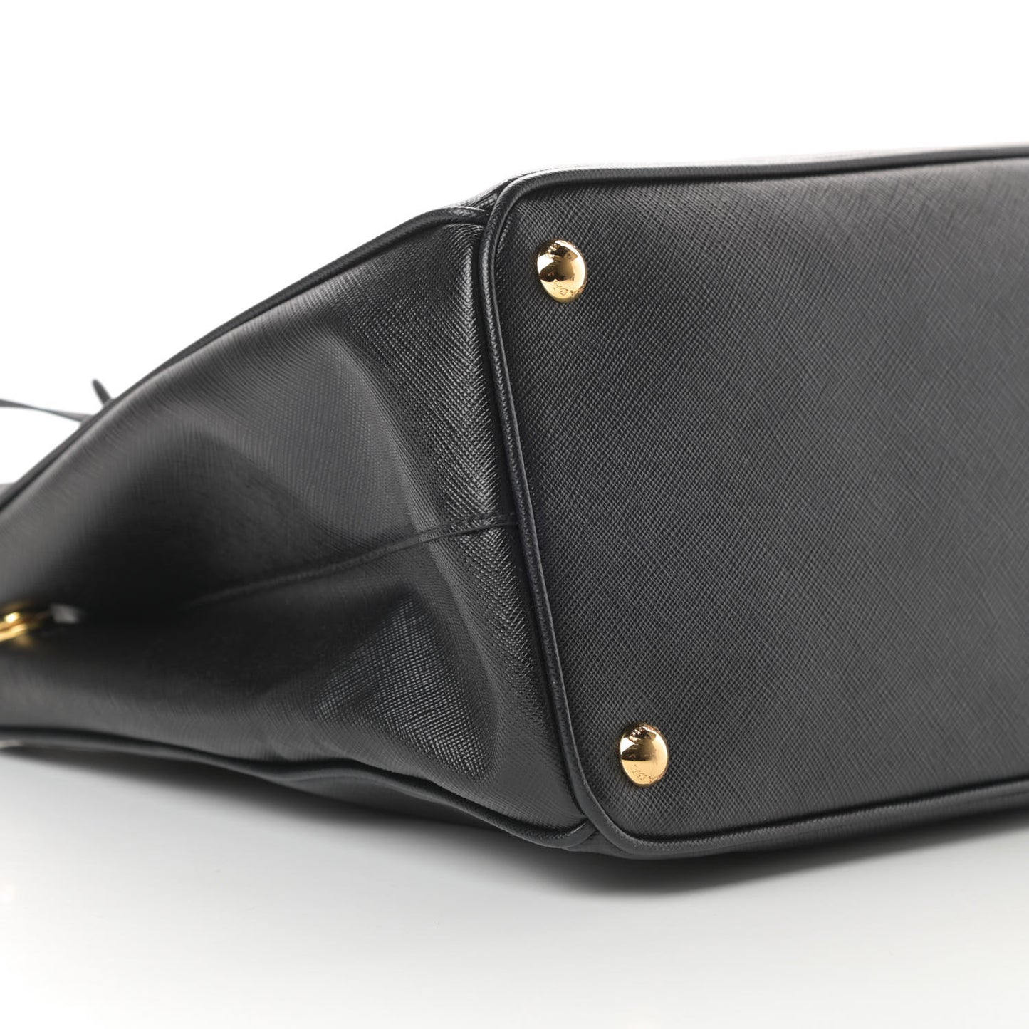 Saffiano Lux Medium Tote Black