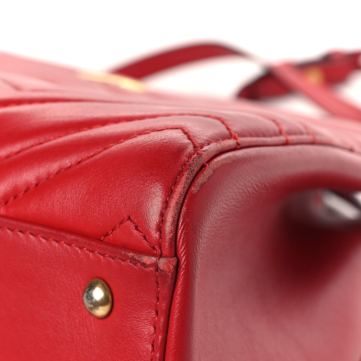 Calfskin Matelasse Small GG Marmont Tote Hibiscus Red