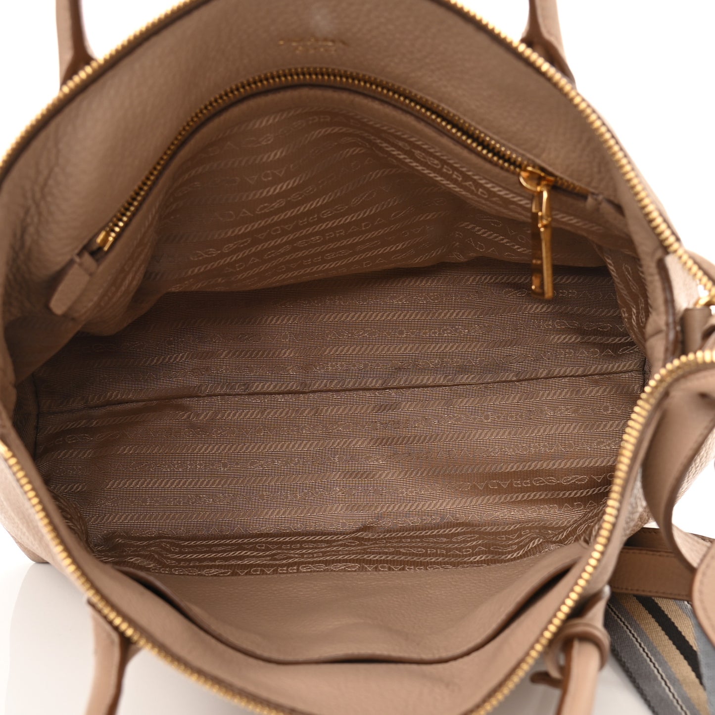 Vitello Daino Shopping Tote Cammeo