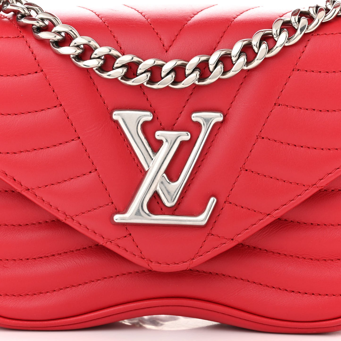 Calfskin New Wave Chain PM Scarlet