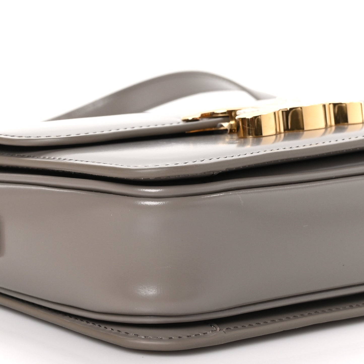 Shiny Calfskin Teen Triomphe Pebble