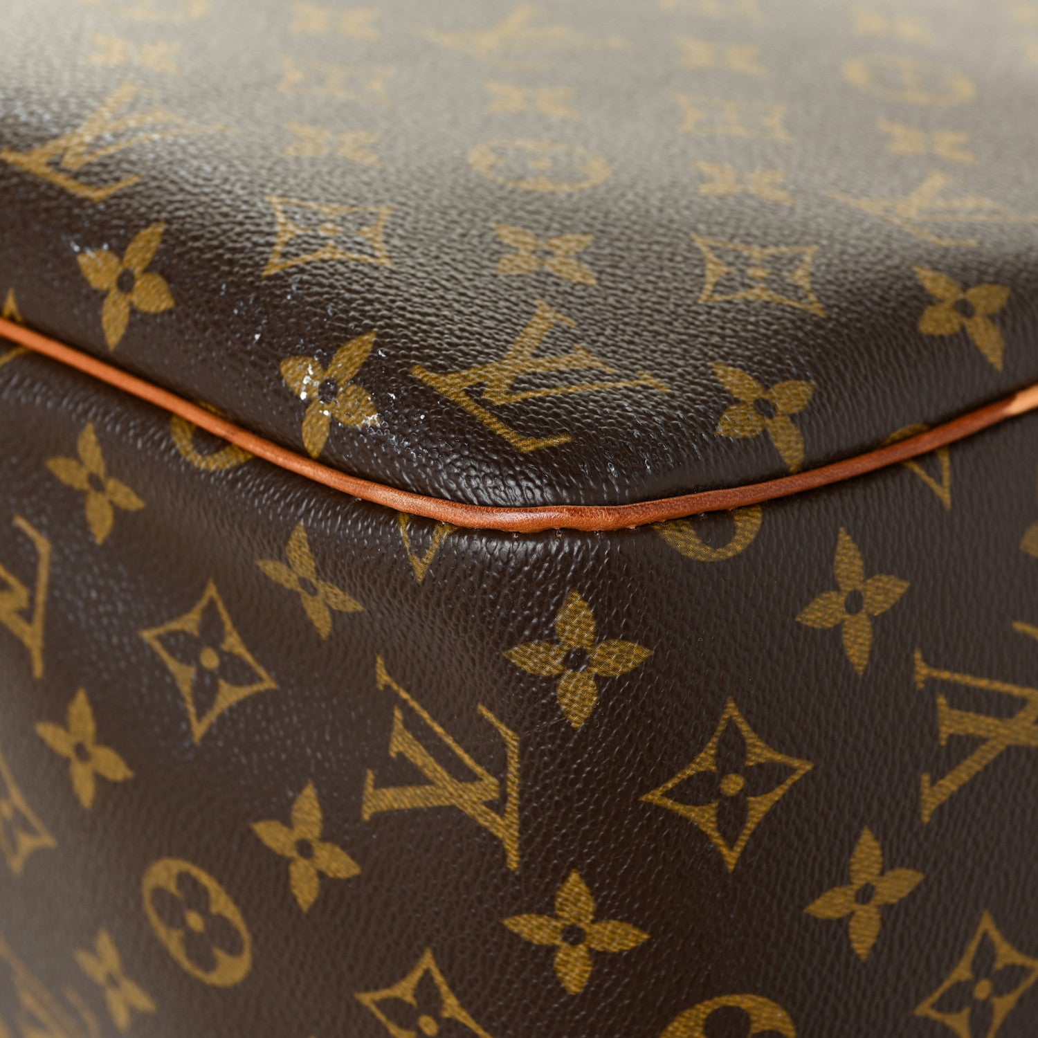 Louis Vuitton Monogram Evasion Sports Bag 13 of 19