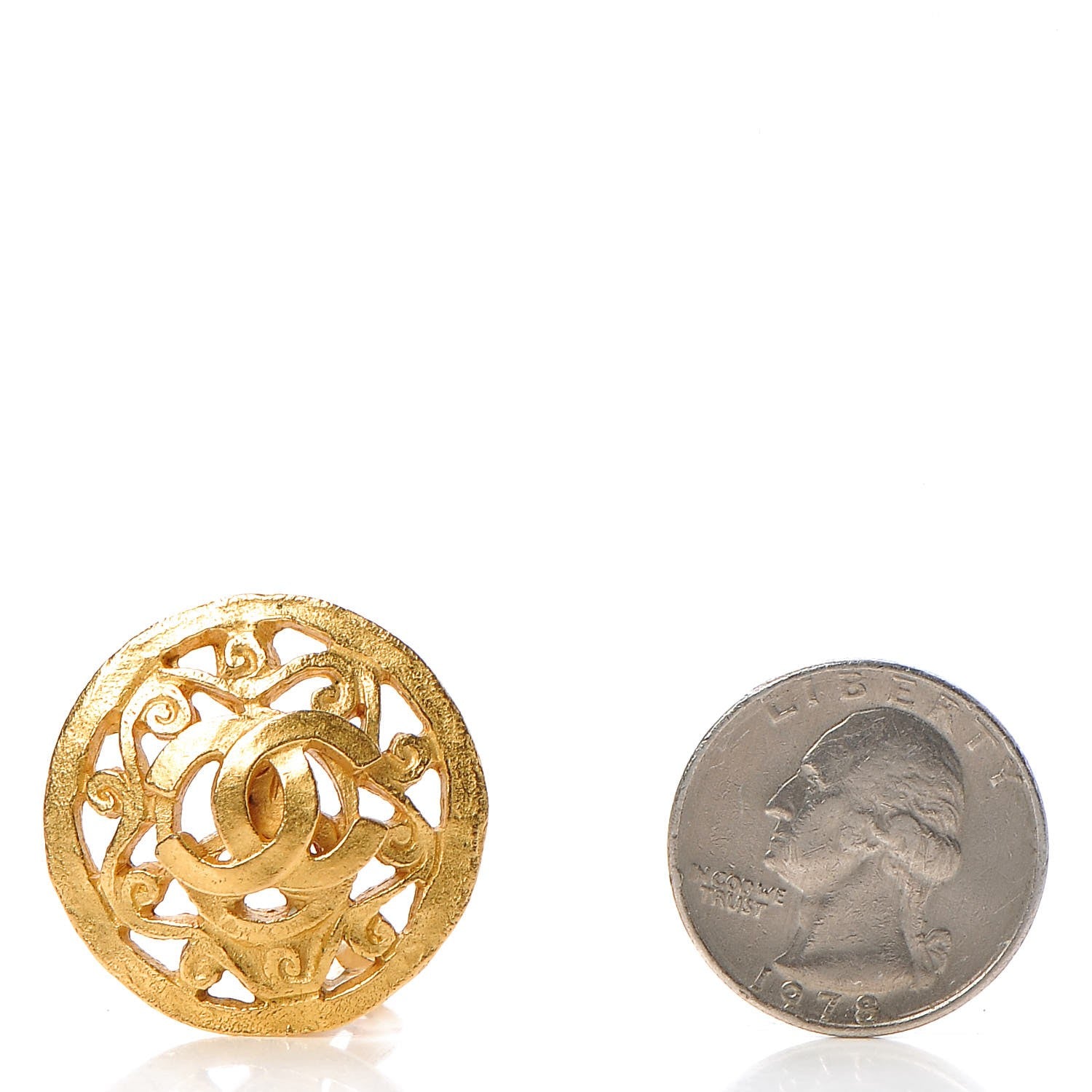 Chanel Round CC Clip On Earrings Gold 2 of 4