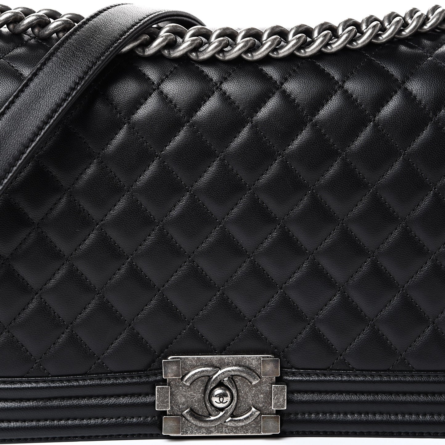 Lambskin Quilted New Medium Boy Flap Black