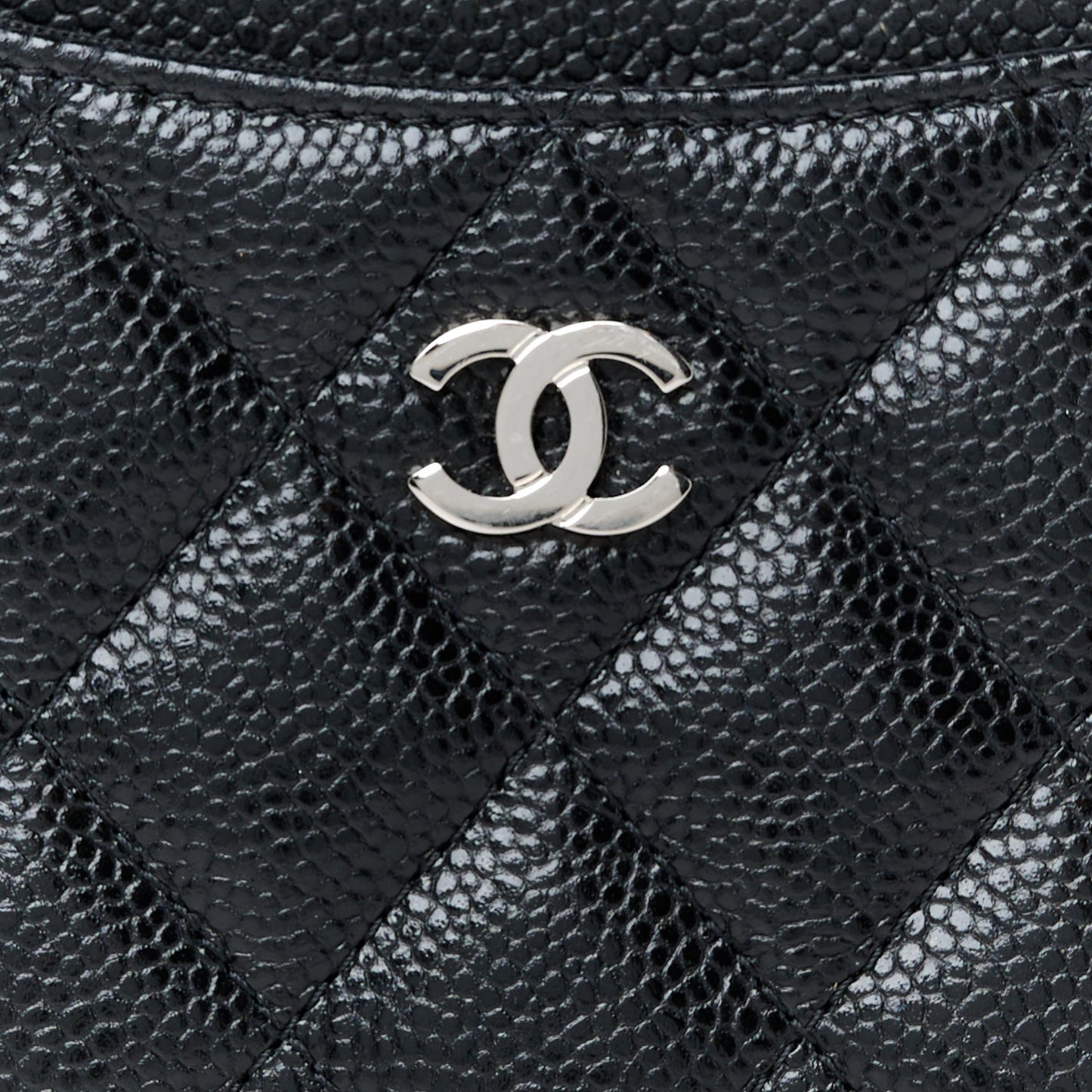 Caviar Quilted CC Zip Card Holder Black