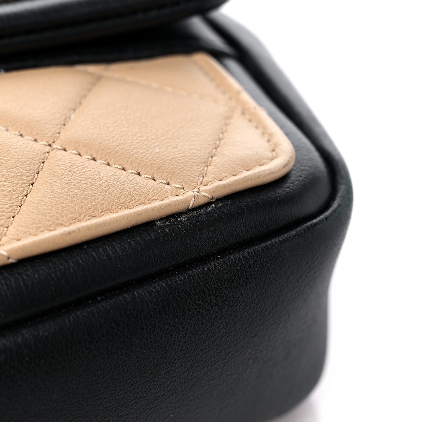 Calfskin Quilted Medium Graphic Flap Beige Black