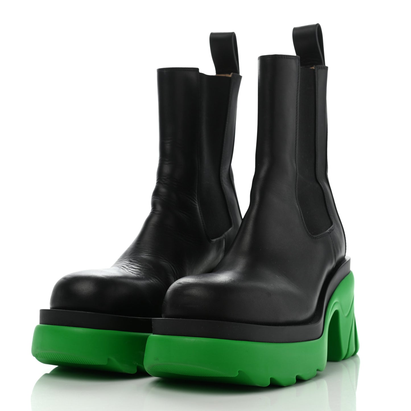 Calfskin The Flash Chelsea Boots 38 Black Grass