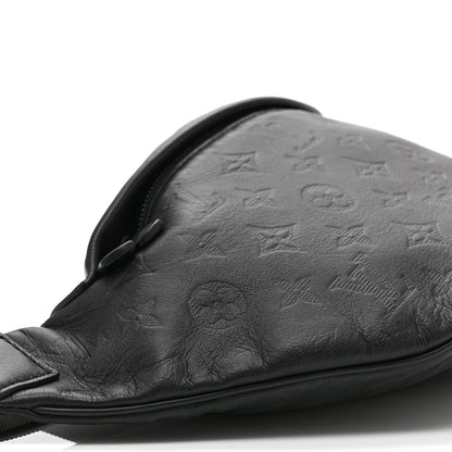 Louis Vuitton Calfskin Monogram Shadow Discovery Bumbag Black 8 of 9