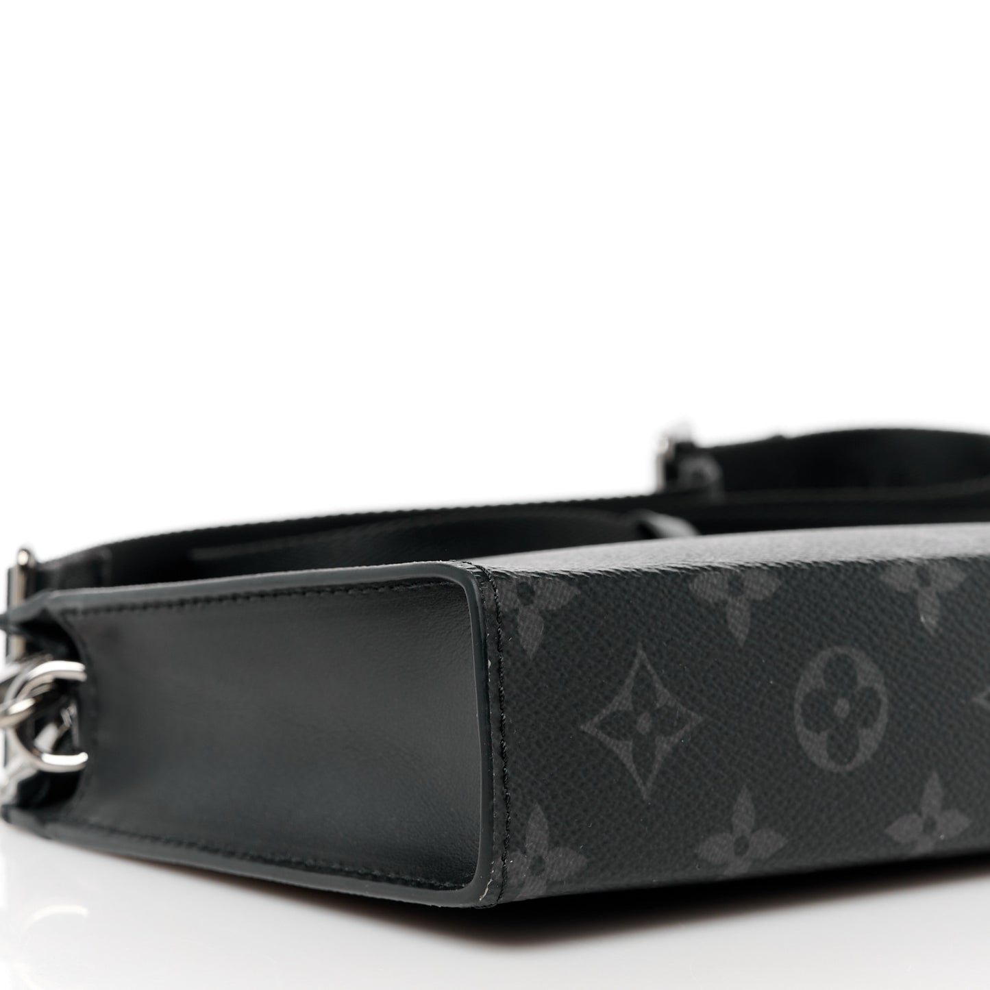 Reverse Monogram Eclipse Gaston Wearable Wallet