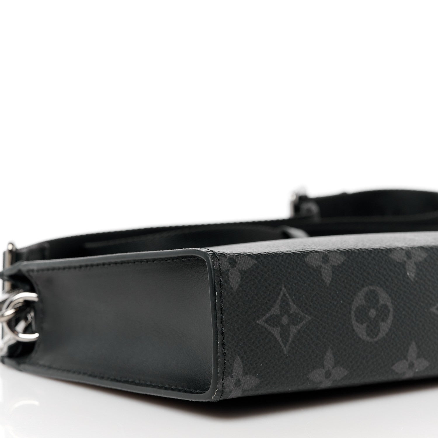 Louis Vuitton Reverse Monogram Eclipse Gaston Wearable Wallet 11 of 13